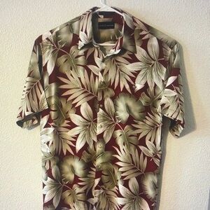 Hilo Hattie Red and Green Leaf Print Men's Shirt